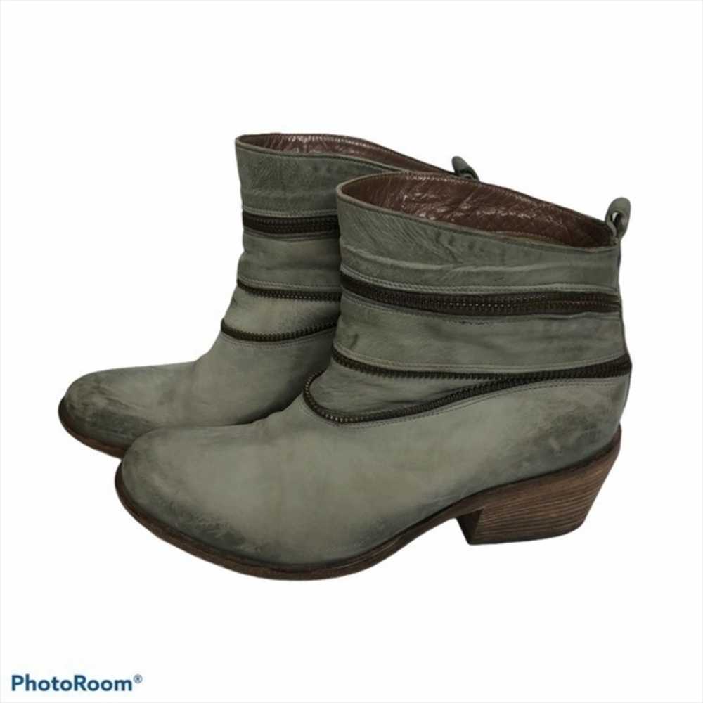Barney New York COOP mint green booties